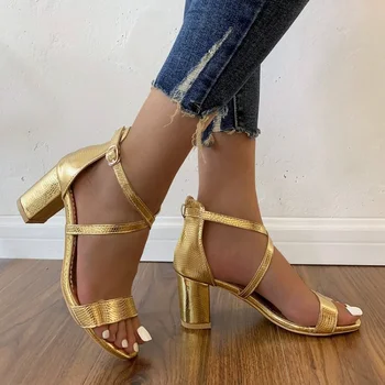 Дамски сандали цвят сребърно-златен 2023 г. Летни обувки на висок удобно масивна ток на Модела дамски обувки С отворени пръсти И изкривени Tacones